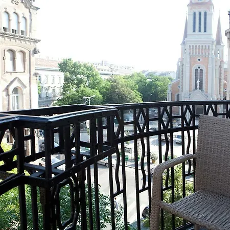 New Grandriverbudapest - 120 Sqm - Elevator Apartamento *